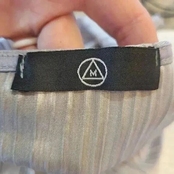 Missguided Women's Silver Poly/Spandex Top - Picture 6 of 7